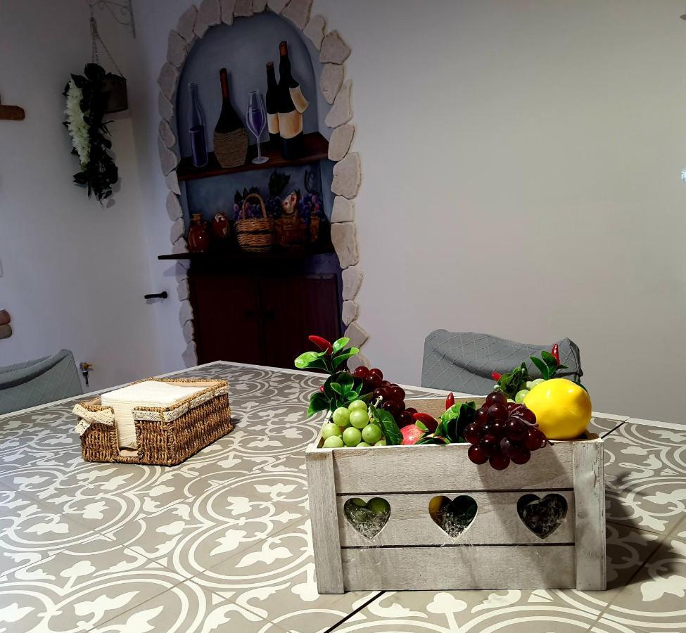 Shabby Chic Rooms Con Cucina E Giardino Privato Pomarico Bagian luar foto