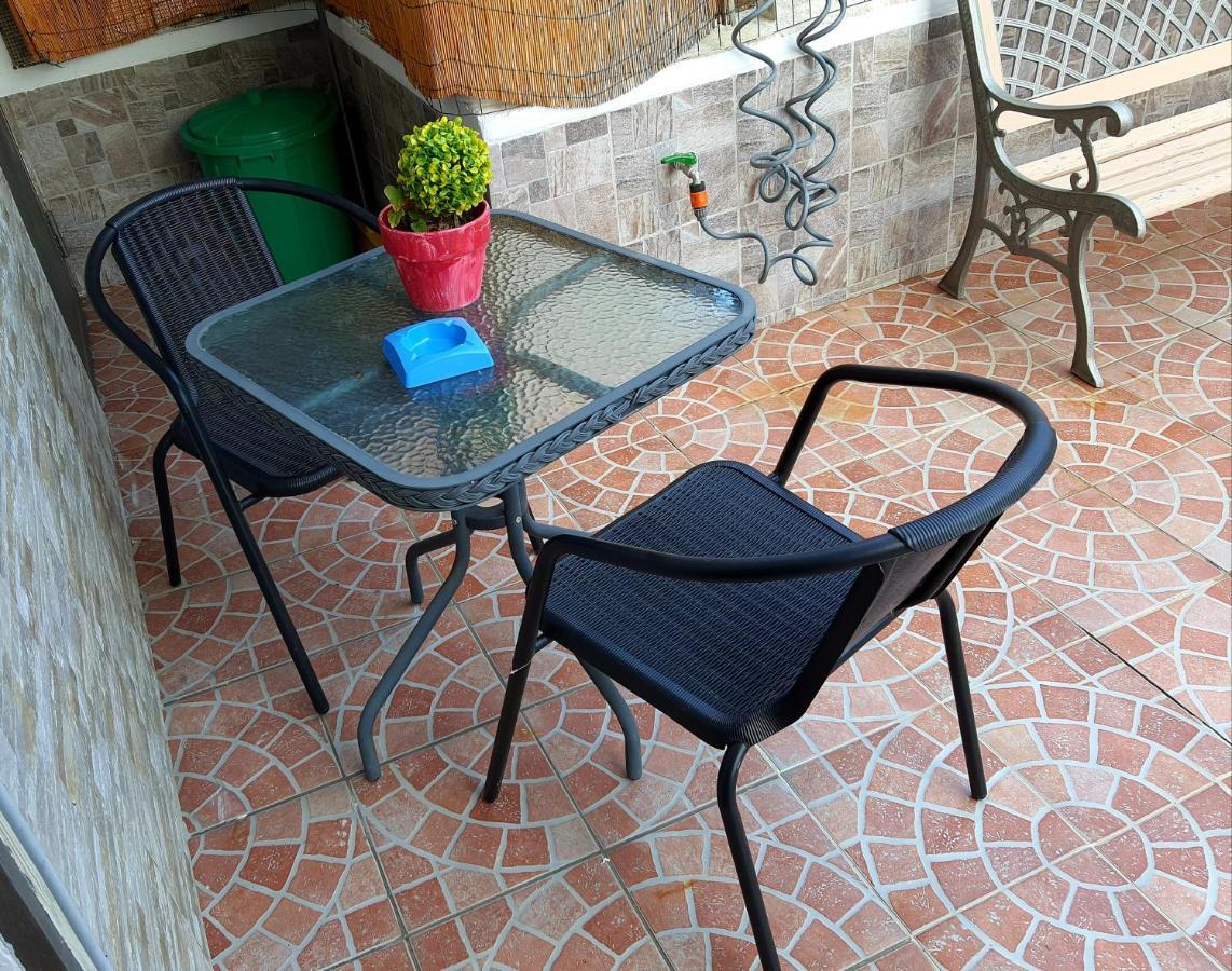 Shabby Chic Rooms Con Cucina E Giardino Privato Pomarico Bagian luar foto