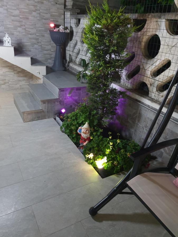 Shabby Chic Rooms Con Cucina E Giardino Privato Pomarico Bagian luar foto